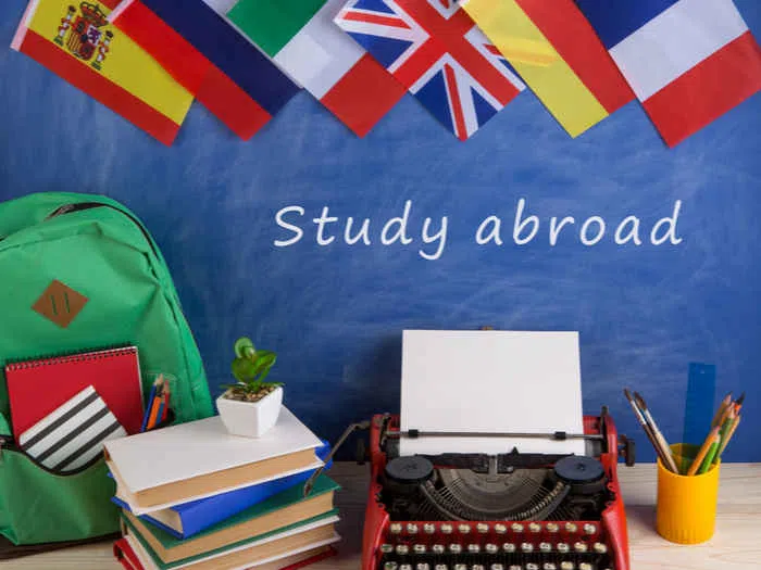 英国留学文学专业准备什么申请条件