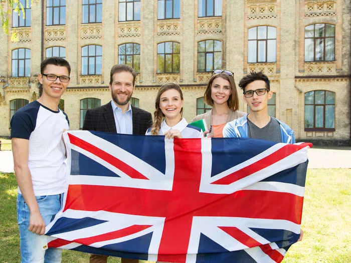2023fall英国大学语言班申请截止日期