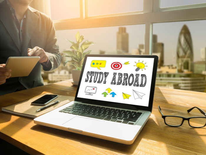 爱丁堡大学硕士申请要求