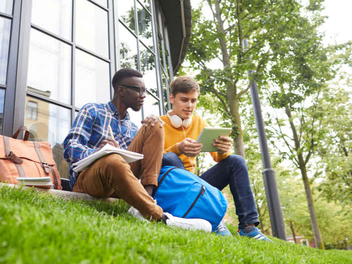 2025年都柏林大学读研核心申请