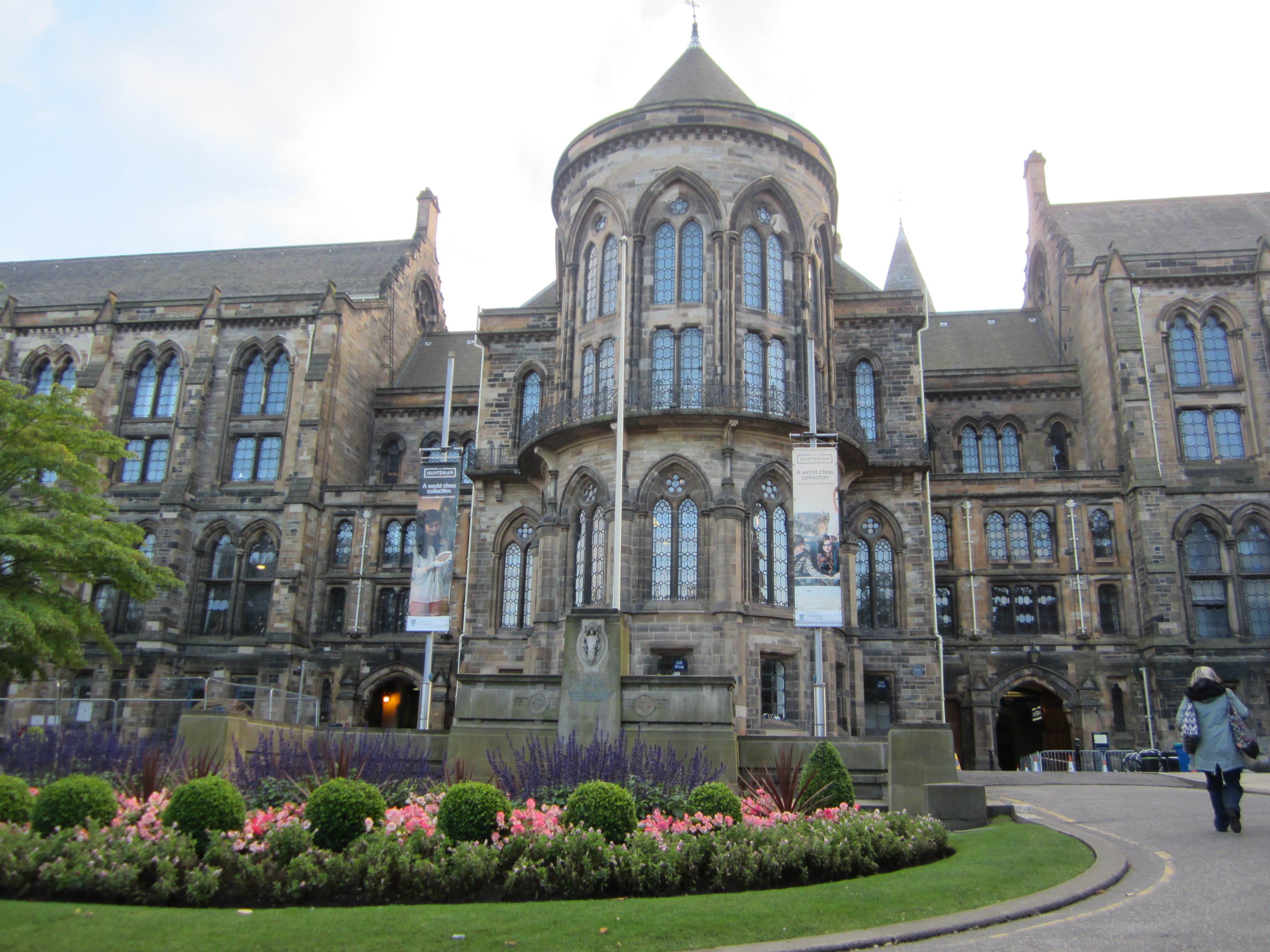 英国留学有哪些热门的医学专业?这4个专业方向要重点关注