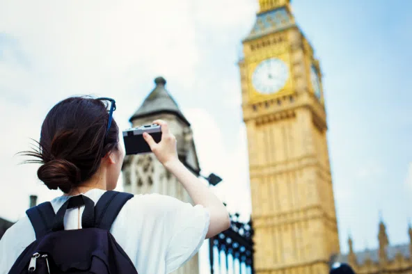 去英国留学一年要花多少钱