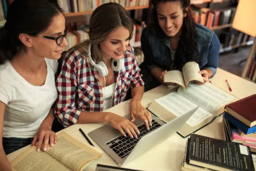 2023澳洲曼通女子文法学校学费是多少？墨尔本最好的私立精英女校！